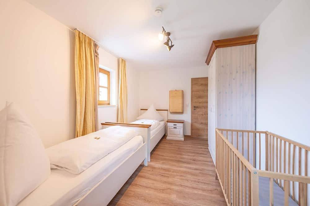 Ganze Wohnung, Ferienwohnung  mit Terrasse und zwei Schlafzimmer in Breitenberg, Ostbayern