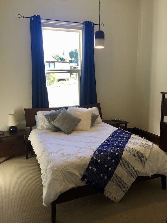 Holiday home for 8 people, with garden in Victoria