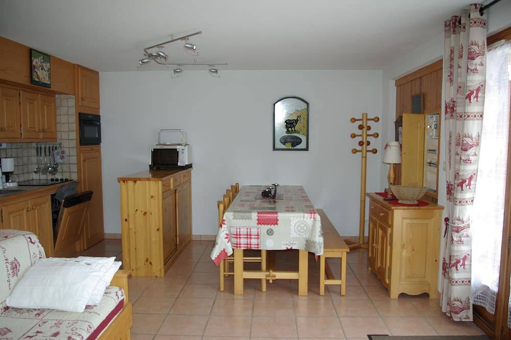 Apartamento entero, Apartamento de 46 m² para 8 personas. máx. in Les Saisies, Albertville region