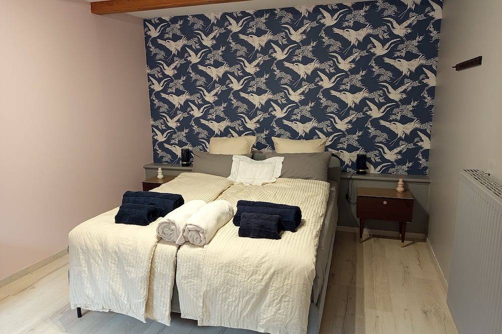Le Charme Des Cerisiers - Gîte familial 3 étoiles avec spa privé et jardin . in Bouvigny-Boyeffles, Région de Lens