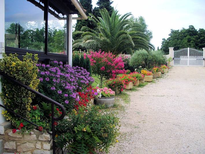 Cottage pour 2 personnes, avec jardin à Saint-Laurent-des-Arbres
