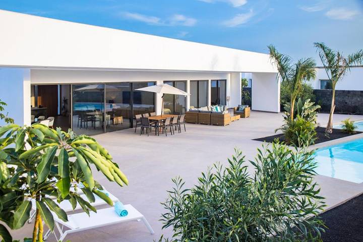 Chalet para 6 personas, con Terraza y Jardín además de Piscina y Vistas en Lanzarote - 3