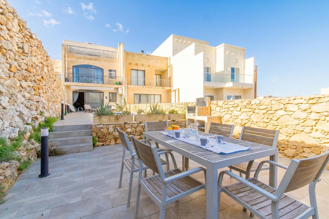 Ta'Siku Gozitan villa + Pool & hot tub in Xaghra, Gozo