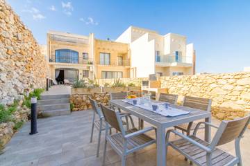 Holiday Home for 6 People in Xaghra, Gozo, Photo 1