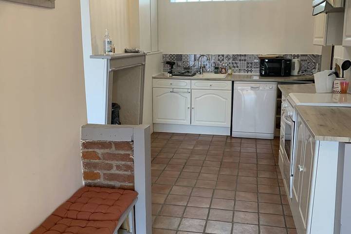 Gîte pour 7 personnes, avec jardin et piscine à Monteaux - 2