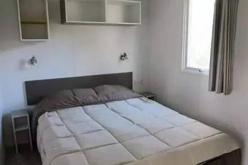 Camping pour 4 Personnes dans Ceyrat, Région de Clermont-Ferrand, Photo 1