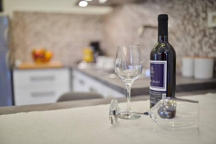 Appartement entier, Appartement de vacances pour 4 personnes avec balcon/terrasse in Zambratija, Région d'Umag