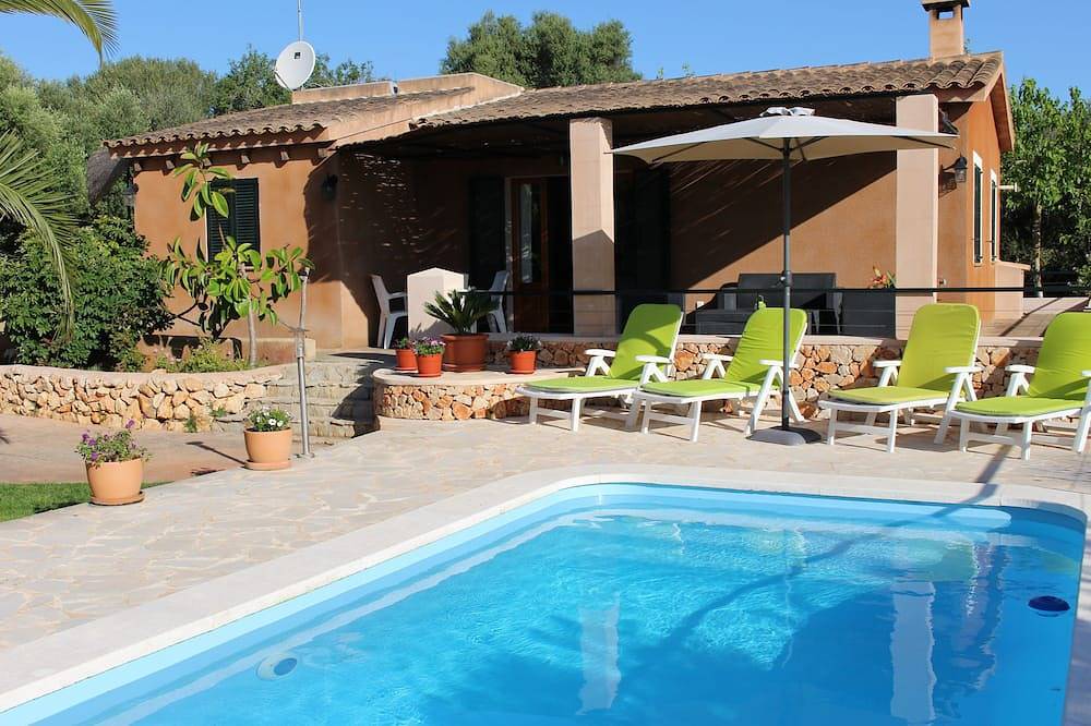 Idyllic finca vacation, private pool, great views & tranquility! + Large barbecue house in Manacor, East Majorca