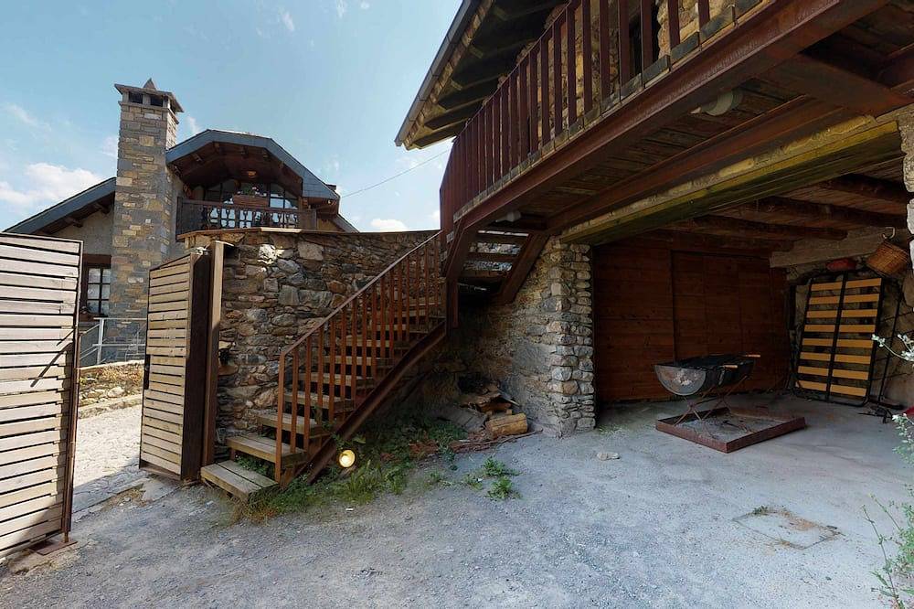 La Borda de Zarrastiecho en Sallent de Gállego_ Grupos de Amigos o Familias in Formigal (Ski), Sallent de Gállego