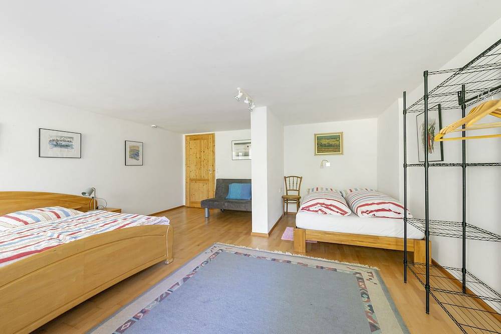 Modernes 220 qm Ferienhaus, Terrasse, Garten, Sauna, Kaminofen in Freiamt, Südschwarzwald