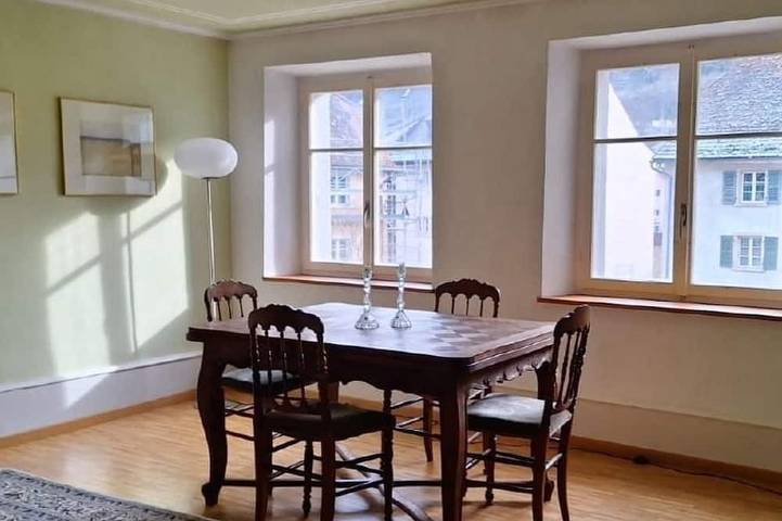 Location de vacances pour 4 personnes, avec jardin dans Saint-Ursanne