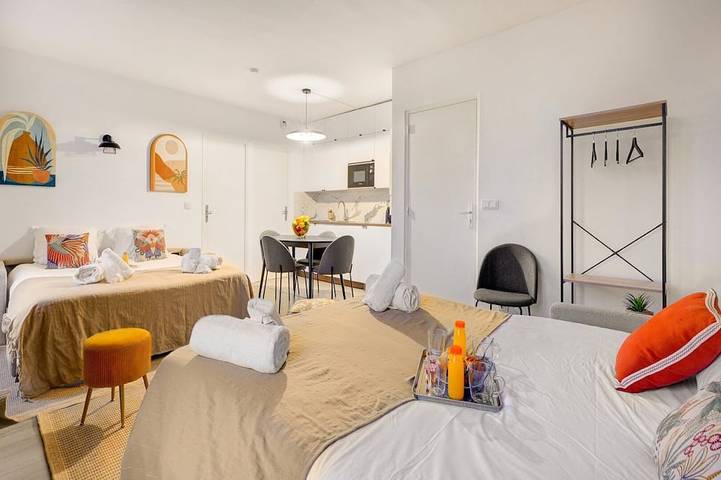 Ganze Wohnung, Tbs 140 - Elegantly decorated apartment in Bagnolet, Seine-Saint-Denis