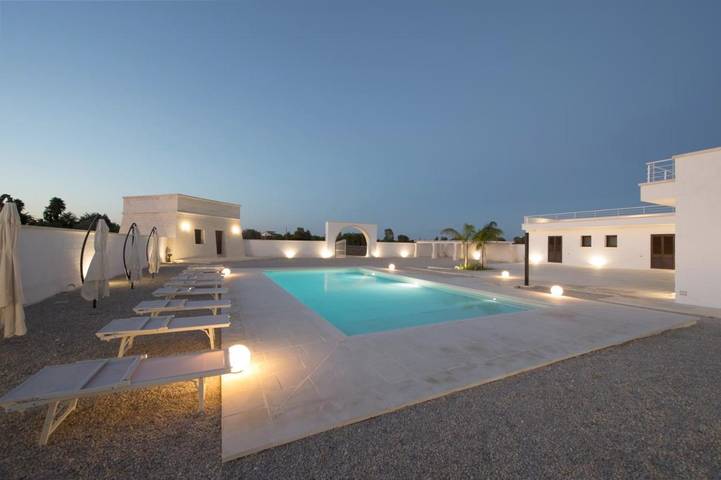 Casa vacanza per 4 persone, con Terrazza e Giardino nonché Piscina e Panorama a Cutrofiano