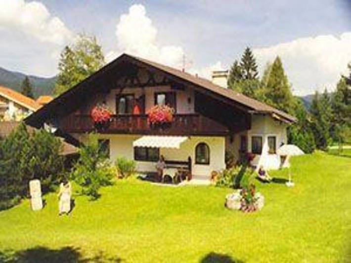 Ferienwohnung für 4 Personen, mit Terrasse in Krün
