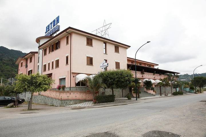 Appartamento per 2 persone, con Terrazza a Falerna Marina