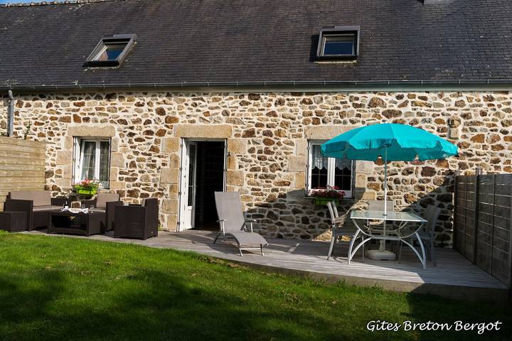 Gîte pour 6 personnes, avec jardin et terrasse - 1