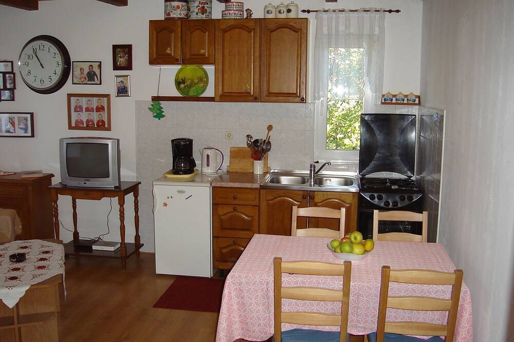 Apartamento entero, Apartamento de una habitación con una terraza Kampor, Rab (A-5014-b) in Kampor, Rab