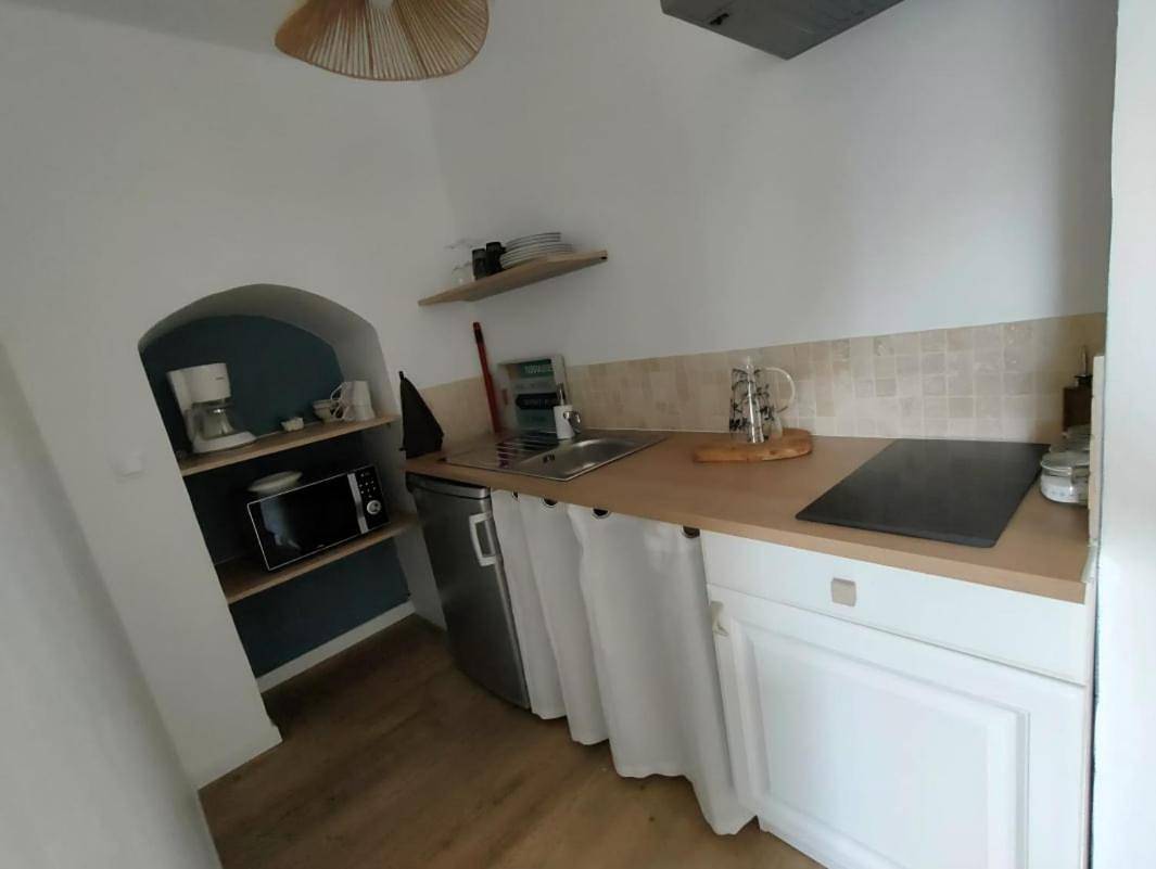 Appartement entier, One-Bedroom Apartment in Parigné-l'Évêque, Sarthe