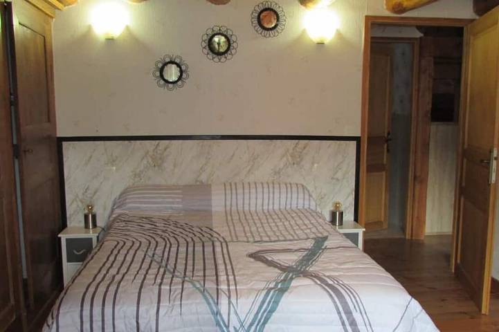 Location de vacances pour 11 personnes, avec jardin dans Albaret-le-Comtal - 3