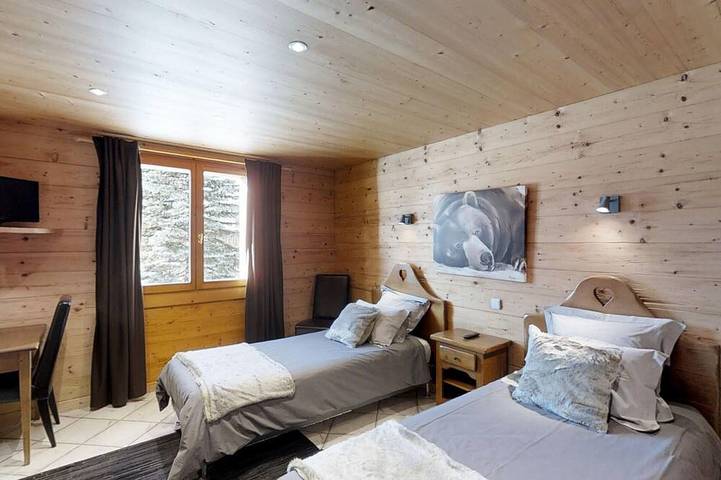 Individuelles Chalet : Nahe Skipisten, Süd/West, Garten, 5 Schlafzimmer, 100 m zur Skibus-Haltestelle in Le Grand-Bornand, Annecy und Umgebung