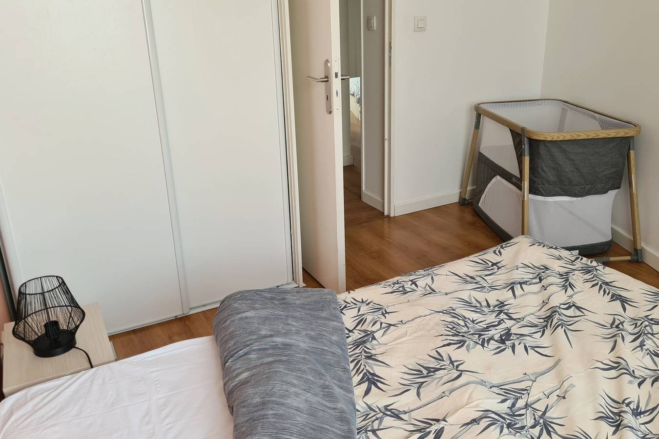 Apartamento entero, Beautiful apartment facing the Stade de France in Saint-Denis, Sena-Saint Denis