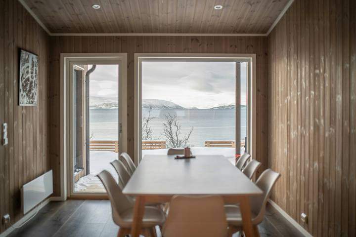 Berge, Meer und Nordlicht direkt vor der Haustür in Lyngen