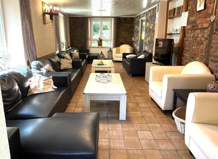 Ferienhaus für 16 Personen, mit Garten und Whirlpool sowie Sauna - 1