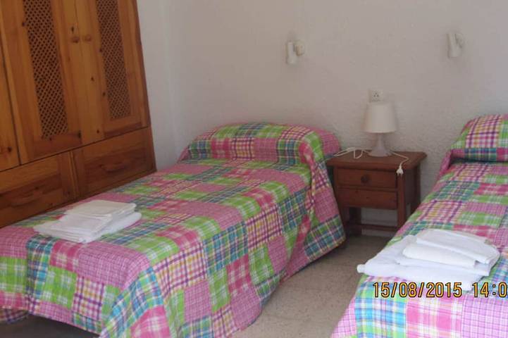 Gîte pour 18 personnes, avec terrasse et jardin à Zahora - 2