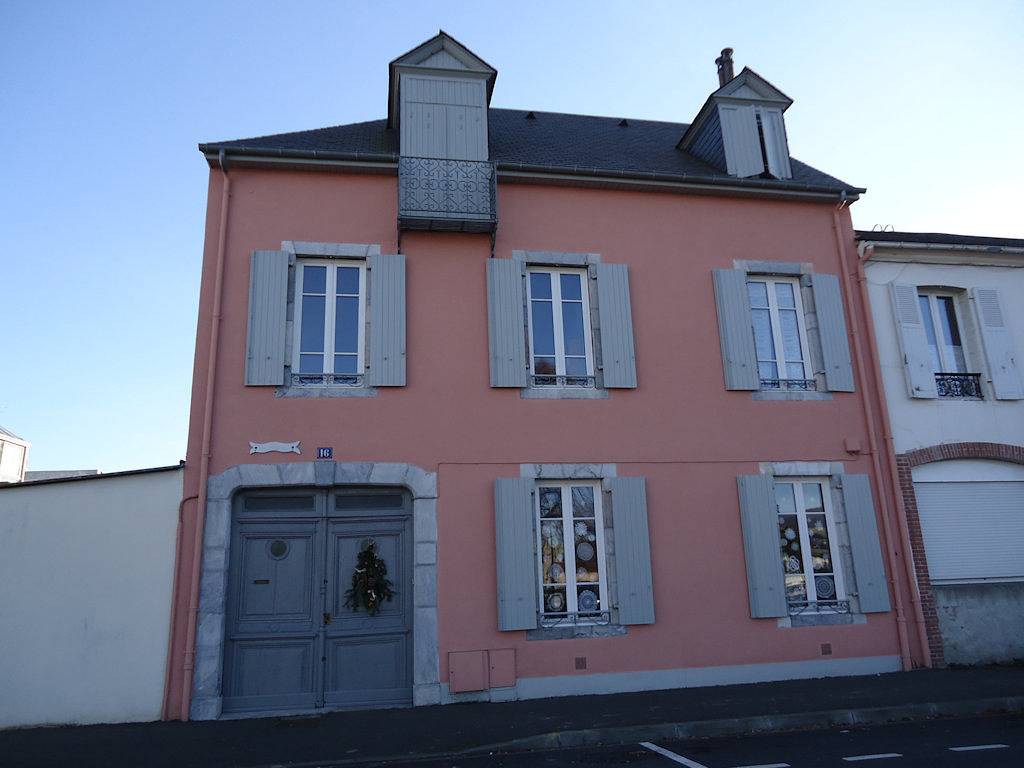 La Roseraie - Albertine in Bagnères-de-Bigorre, Hautes-Pyrénées