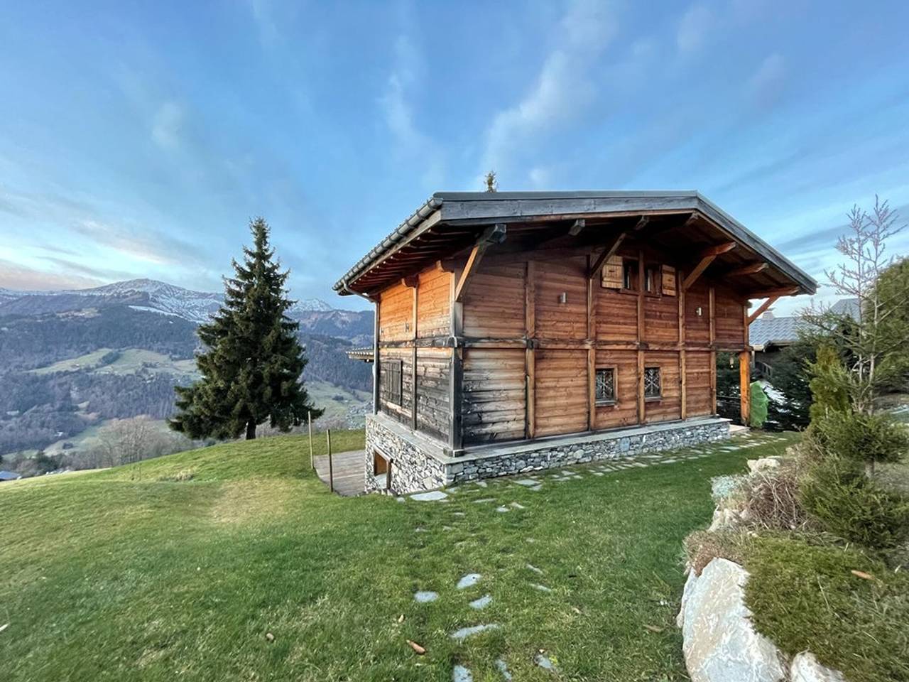 Chalet chaleureux pour 12 personnes avec Wifi et cheminée in Crest-Voland, Région d'Albertville