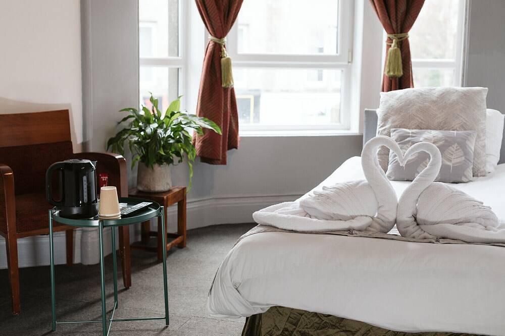 First Floor Room - 4 in Paisley, Renfrewshire
