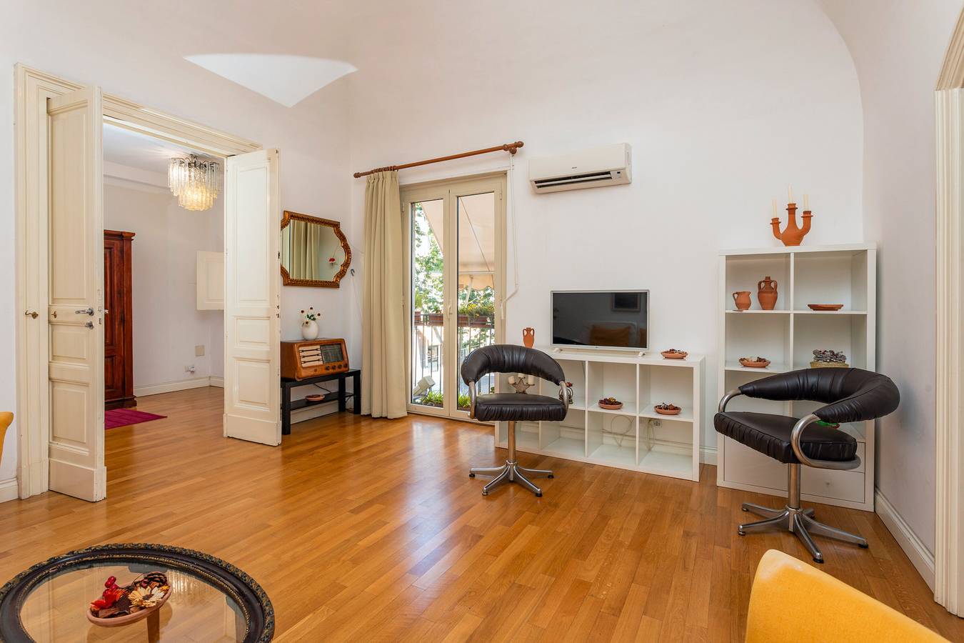 Apartamento entero, Apartamento 'Tancredi' con vistas a la montaña, Wi-Fi y aire acondicionado in Catania, Provincia de Catania