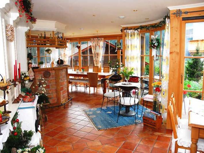 Ferienwohnung für 4 Personen, mit Balkon und Terrasse sowie Garten und Sauna in Gerlos - 2