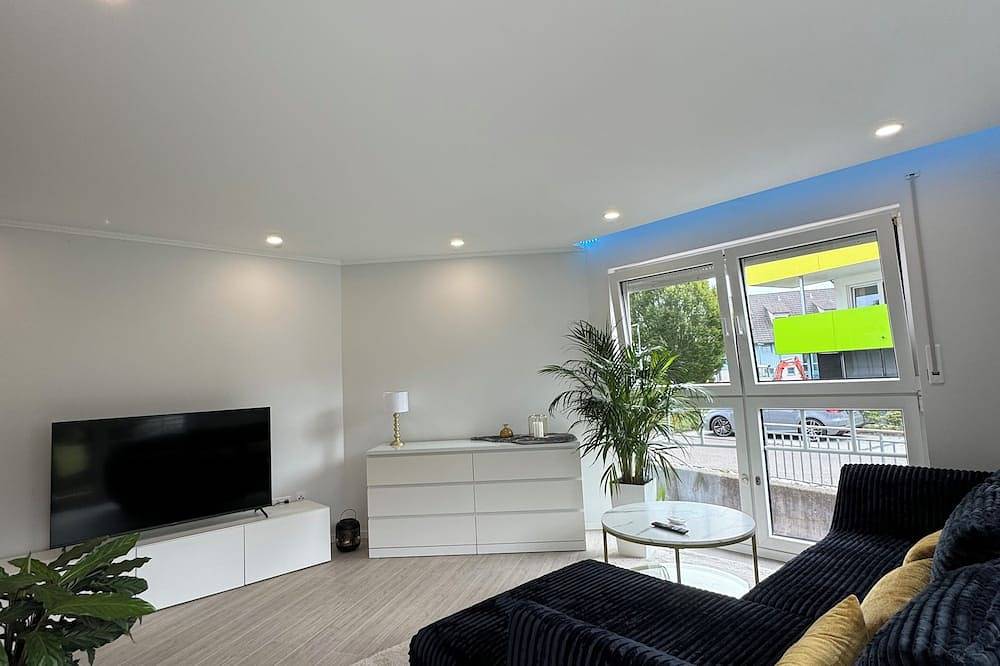 Ganze Wohnung, Wohlfühl-Apartment mit Terrasse, Parkplatz & Wlan in Sigmaringen, Naturpark Obere Donau