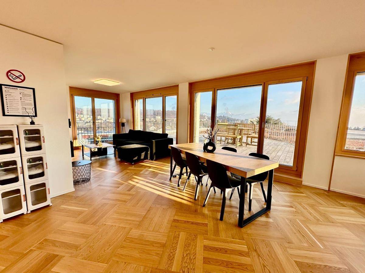 Ganze Wohnung, Two-Bedroom Apartment in Lausanne, Genfer See