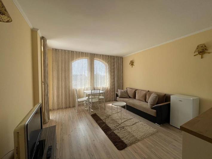 Apartamento para 4 personas, con terraza y vistas, Se admiten mascotas en Sunny Beach