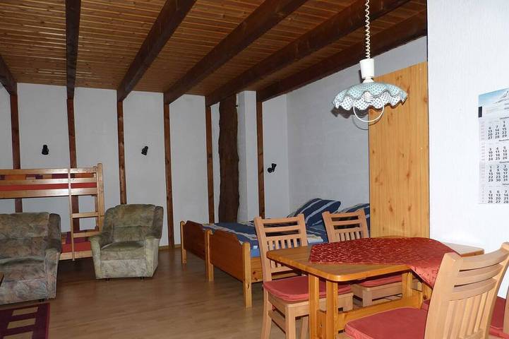 Ferienhaus für 4 Personen, mit Terrasse und Garten in Brinkum