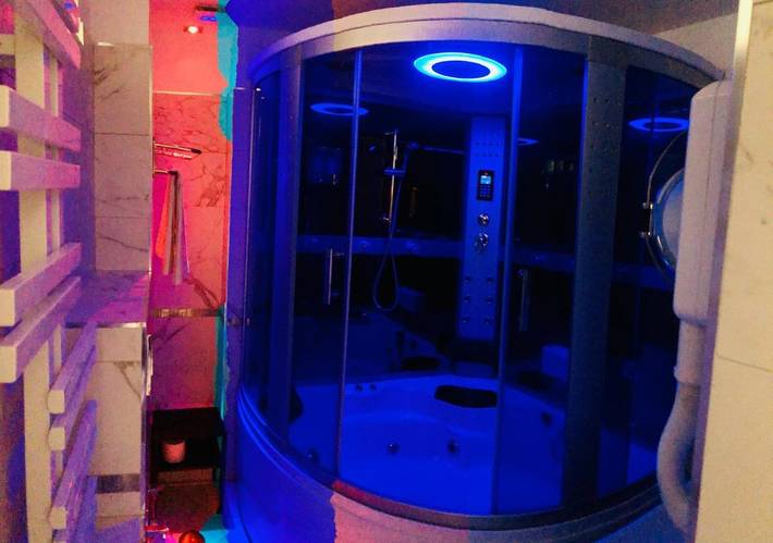 Chambre d’hôte pour 2 personnes, avec jacuzzi - 1
