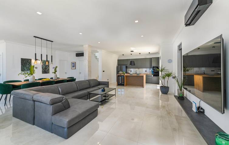 Charmant appartement de deux chambres avec piscine et terrasse, à proximité de Stara Novalja in Novalja, Pag