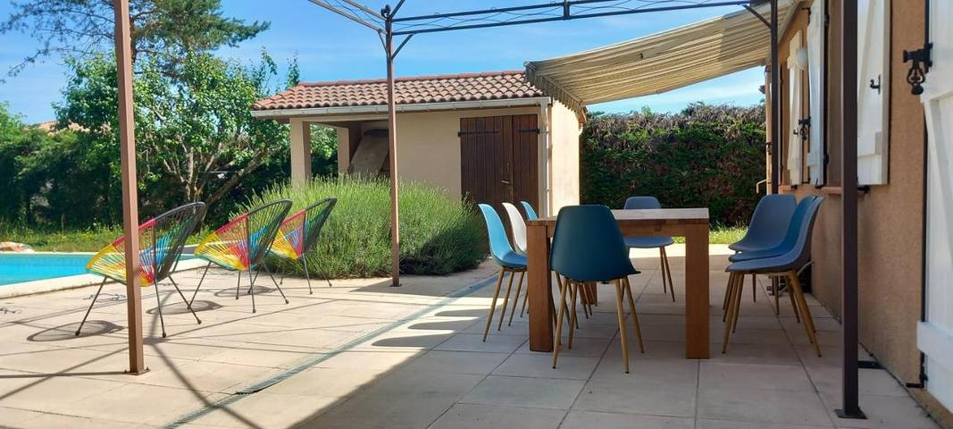 Location de vacances pour 8 personnes, avec piscine et jardin à Bressols - 2