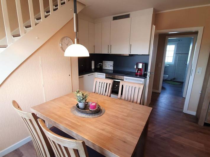 Ganze Ferienwohnung, Poseidon - Ferienwohnung Poseidon auf Föhr: Balkon, Garten, Parkplatz, WLAN in Nordfriesische Inseln (Schleswig-Holstein) (Schleswig-Holstein), Wrixum