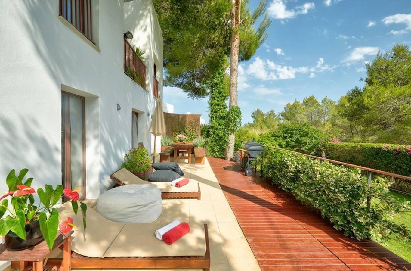 Villa 'Dorada' with Sea Views, Wi-Fi and Air Conditioning in Ibiza (Municipality), South Ibiza