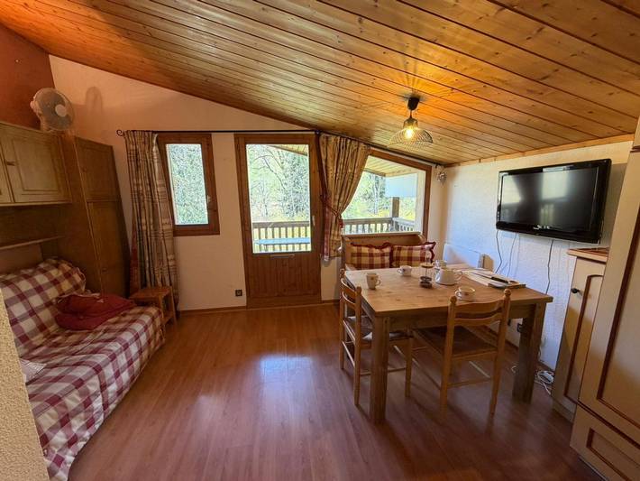 Gîte pour 4 personnes, avec Piscine à Demi-Quartier