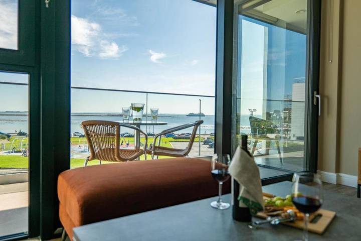 Holiday rental for 3 people, with Balcony and Terrace as well as View in Salthill