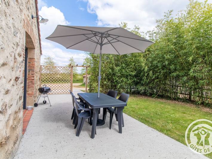 Gîte pour 4 personnes, avec terrasse dans Saint-Christophe-du-Bois