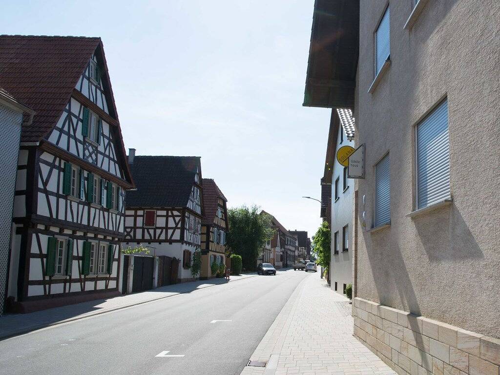 Ferienwohnung mit 1 Schlafzimmer in Minfeld, Kurpfalz