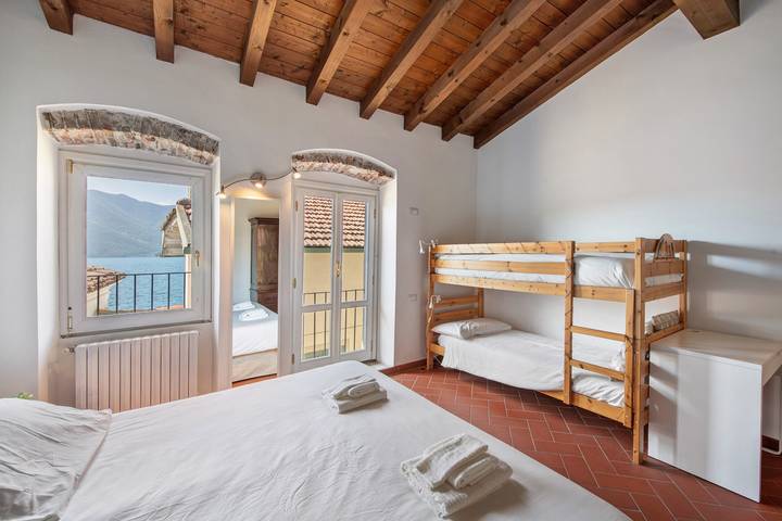 Vakantiewoning voor 6 personen, met Tuin en Uitzicht op het meer aan het Iseomeer