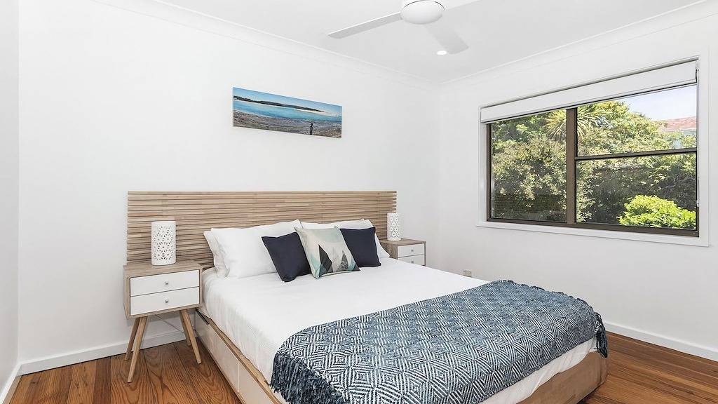 Holiday Home for 12 People in Mollymook, New South Wales