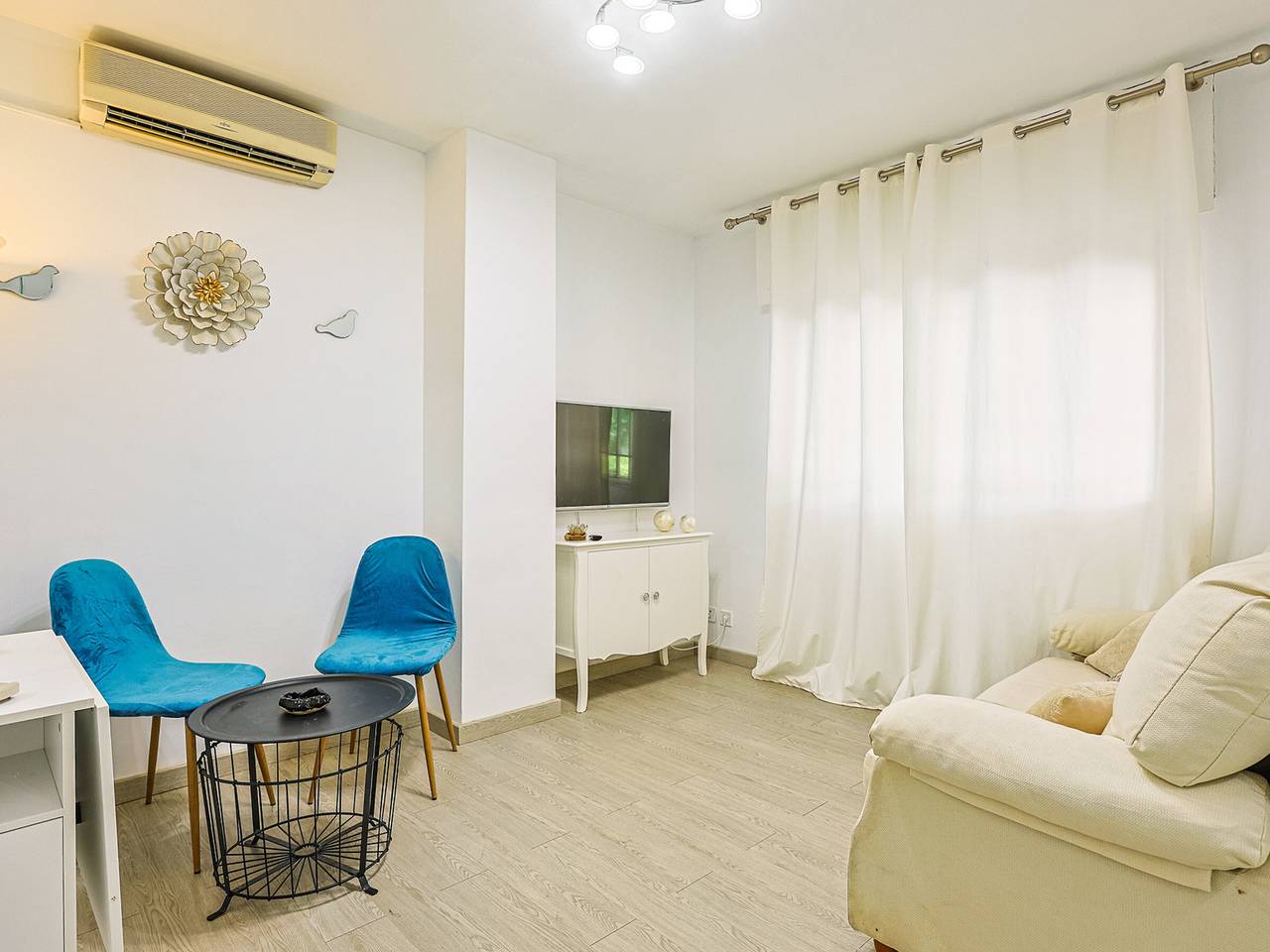 Apartamento entero, Apartamento con aire acondicionado en Nervión in Nervión, Sevilla