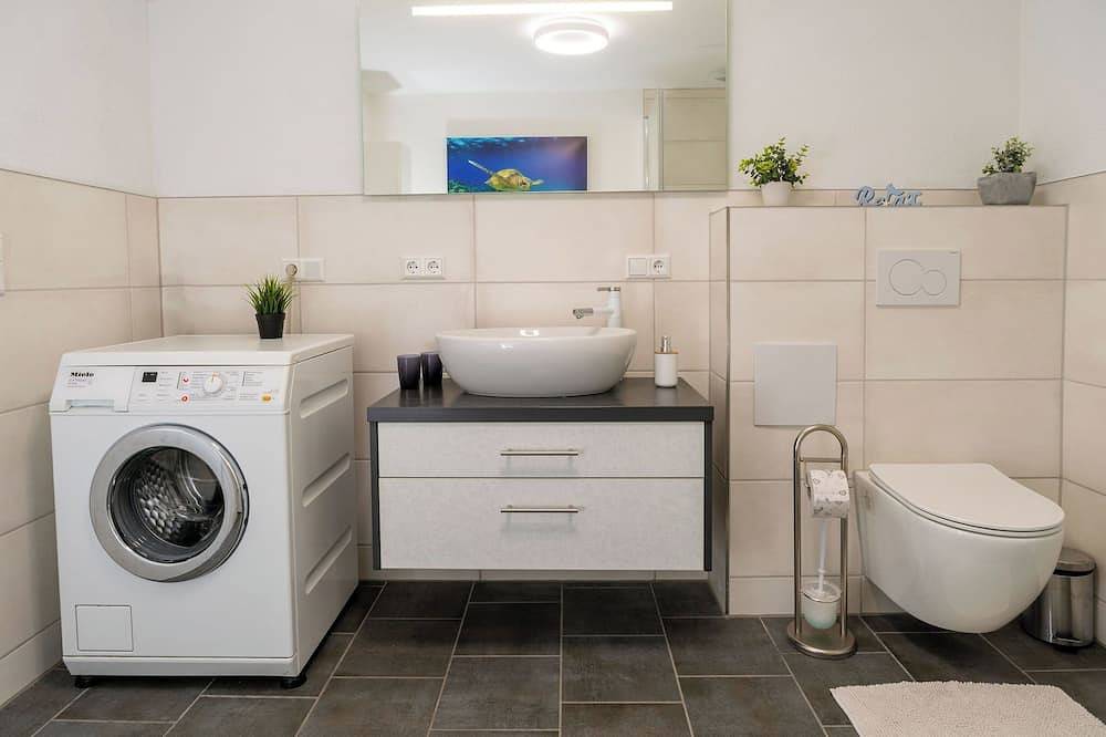 Ganze Wohnung, Bitzer Blick fühlen Sie sich wie zuhause! 2 Zimmer, Voll eingerichtete Küche, Tv in Bitz, Neckar-Alb